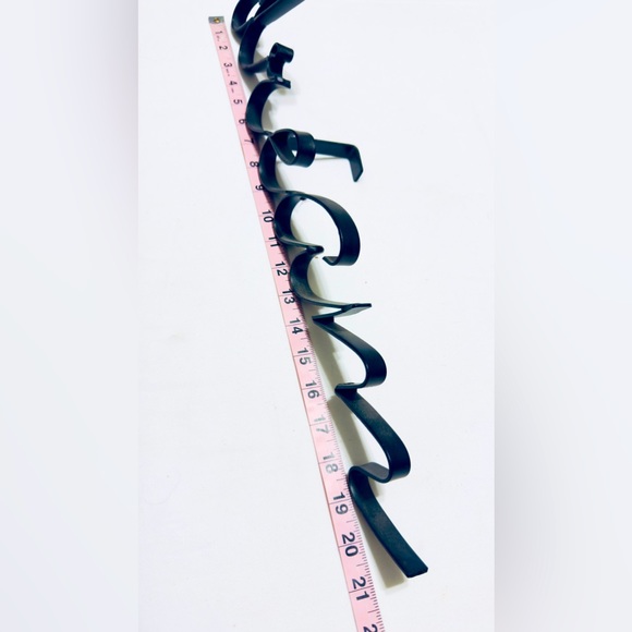 DREAM Black Iron Metal “dream” shelf decor tabletop freestanding sign 21”x7” - Picture 3 of 12